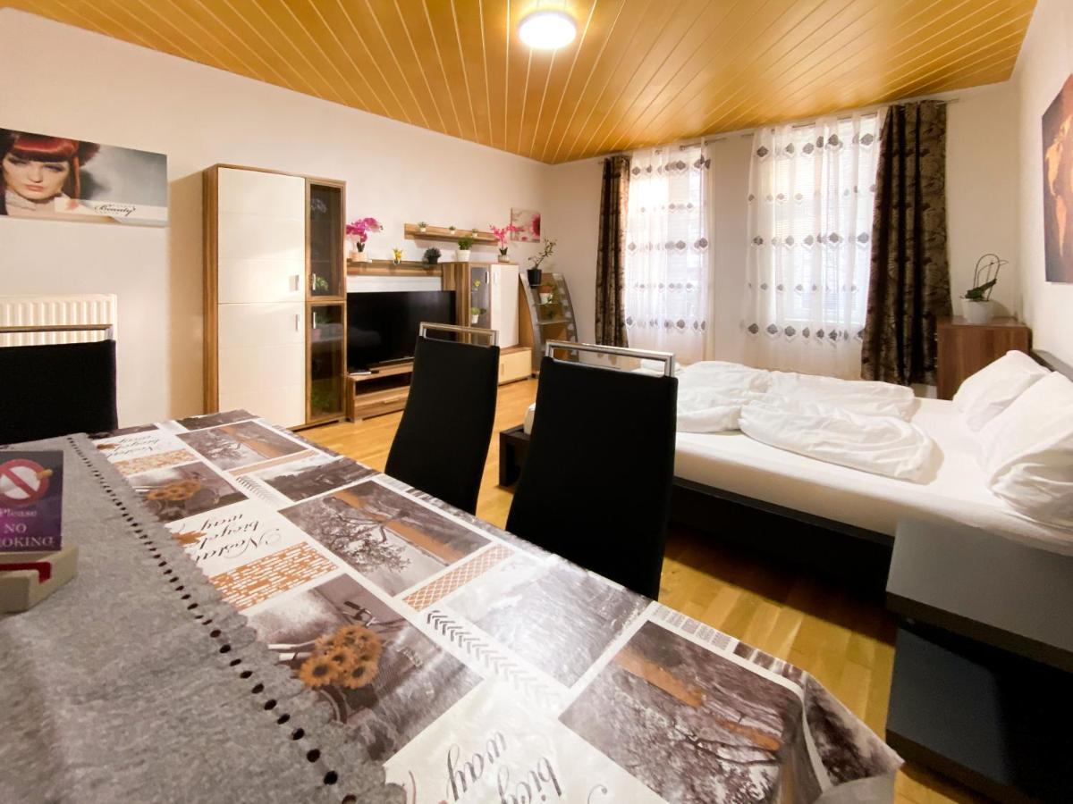 Marios Luxus Apartment เวียนนา ภายนอก รูปภาพ